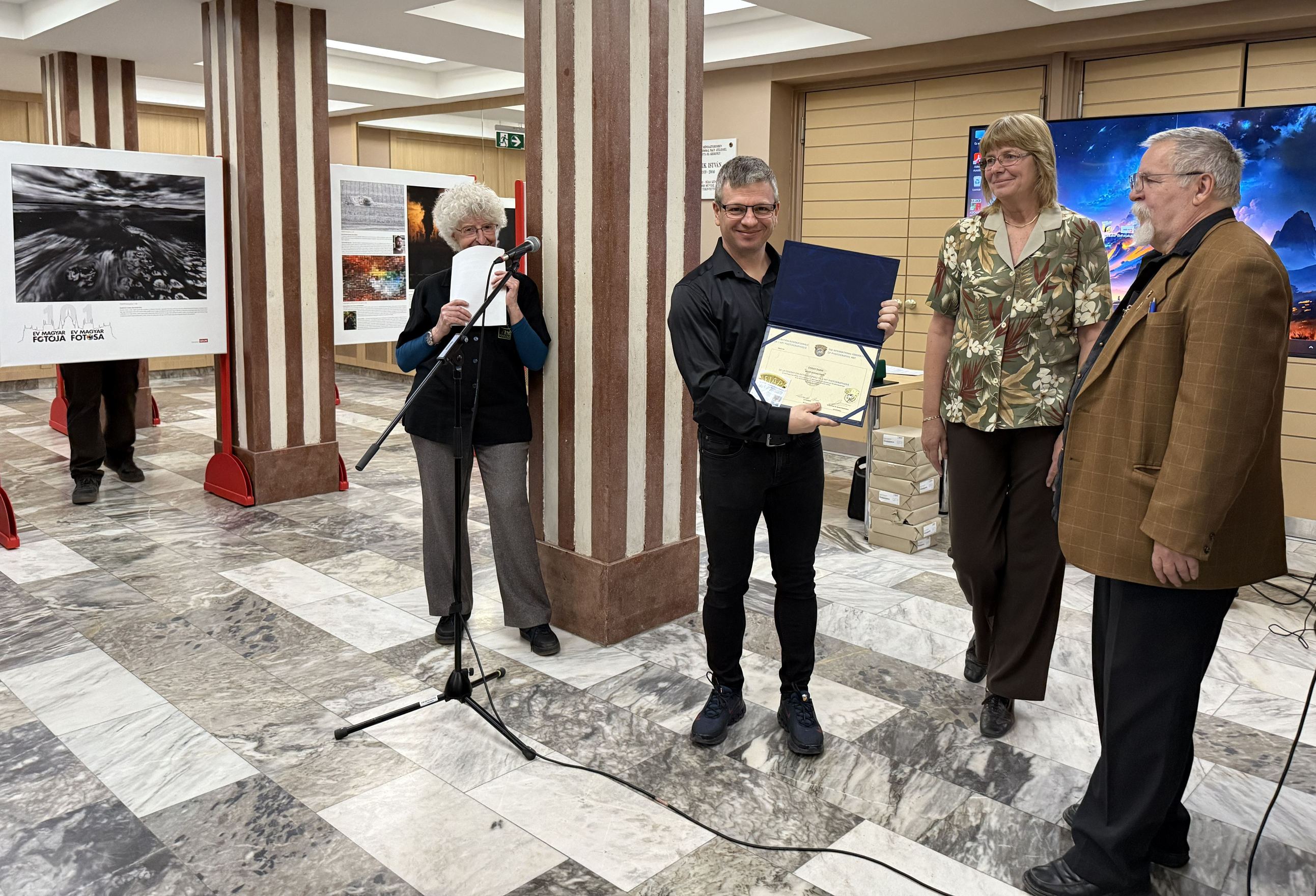 Receiving my AFIAP Certificate